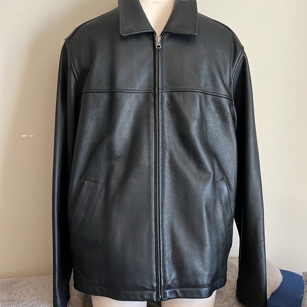 Eddie Bauer Men's Black Leather Jacket